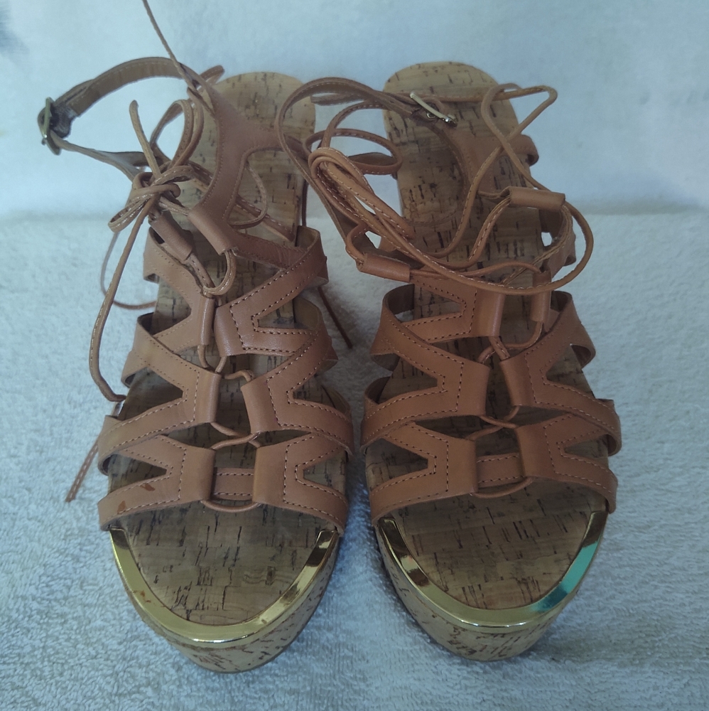 Aldo women's strappy wedge sandals size 9